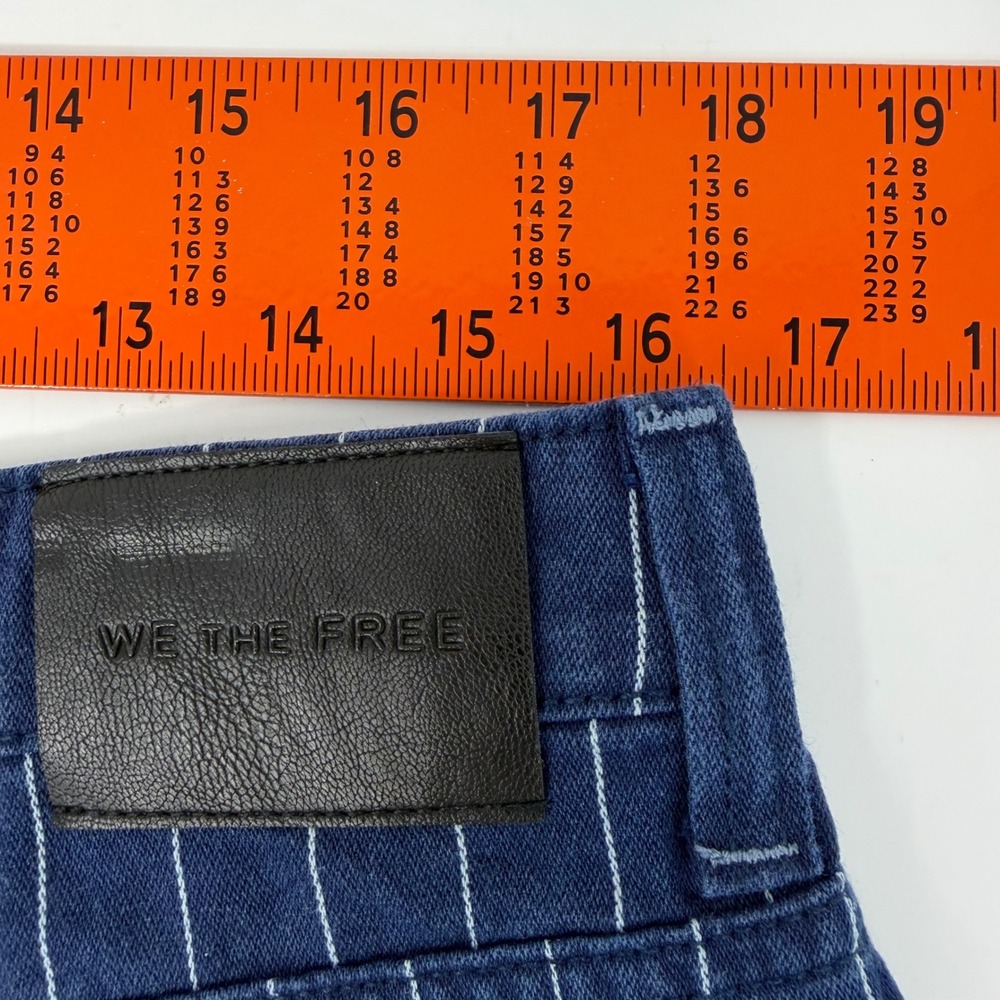 We The Free Pinstripe Wide Leg Jeans Indigo Blue Button Fly OB2391268 Size 31 - Picture 7 of 11